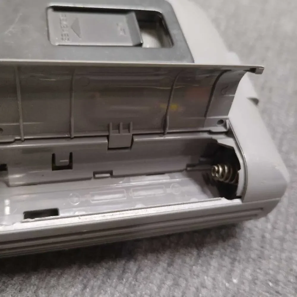 Sony WM-FX141 Walkman FM AM Radio Cassette Player Anti-Rolling Silver